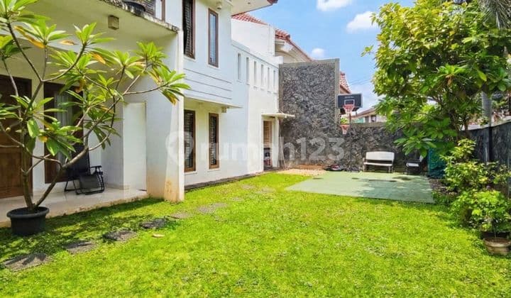 Nice Ready-to-Occupy House in a Complex in Sector 1 Bintaro Jaya, South Jakarta.