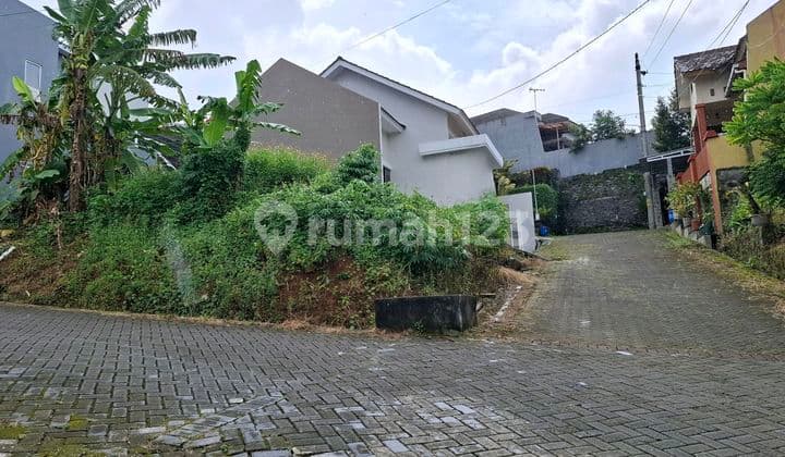 Rumah, 1 Lantai, Dekat Sekolah Internasional, Bebas Banjir