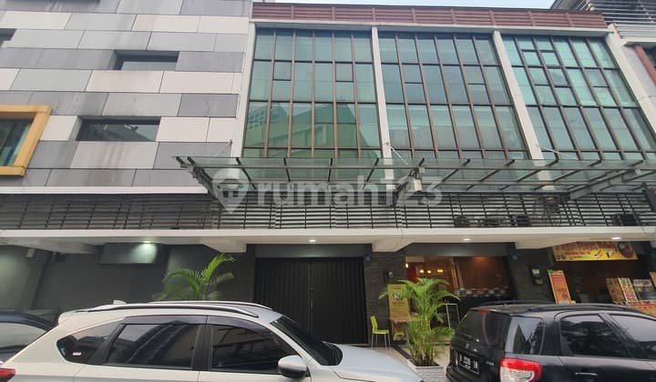 Ruko 3 lantai Tangcity Mall Kota Tangerang usaha makanan dekat indomaret