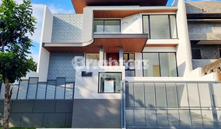 Rumah Graha Family Baru Gres Mewah Dekat Tol, Pusat Bisnis Dan Komersial