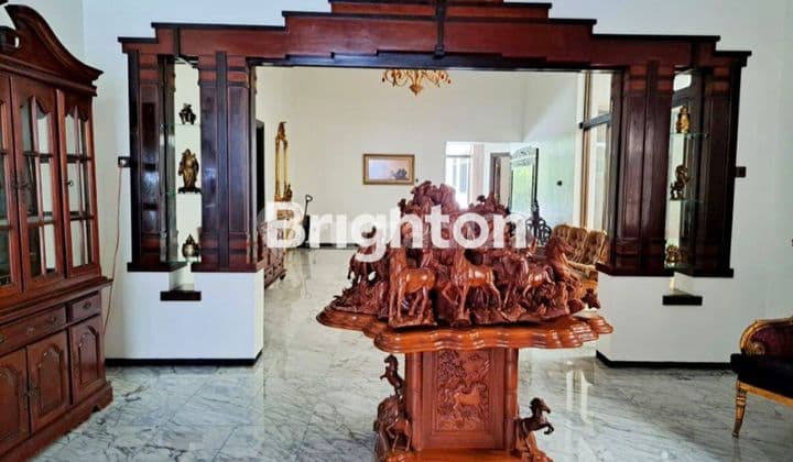 Commercial Property on Dr. Soetomo Street, City Center, Near Darmo Raya, Diponegoro, Business and Commercial Center