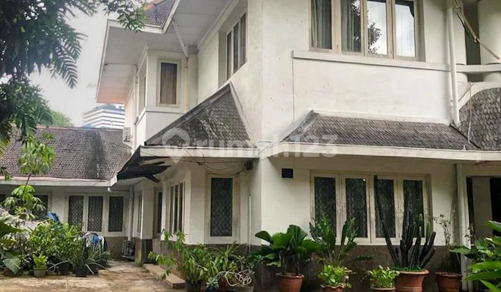 Rumah Bagus SHM di Menteng