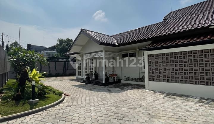 Dijual Rumah Mewah Murah Pasar Minggu bisa untuk Kantor di Pejaten Jakarta Selatan