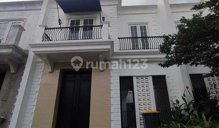 Dijual Rumah Baru Murah Jaraknya Kurang Lebih Tujuh Ratus Meter Ke Stasiun MRT Lebak Bulus Jakarta Selatan