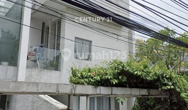 Dijual Rumah Strategis Harga Menarik di Mampang Jakarta Selatan