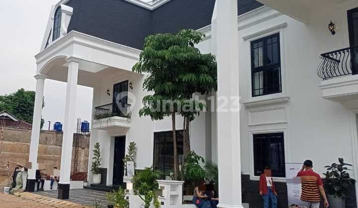 Dijual Smart Home Plus Kolam Renang Bebas Banjir Di Jakarta Selatan