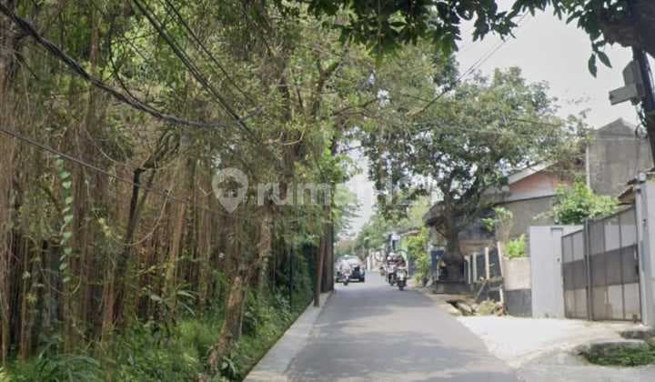 For Sale Villa-Style House in Jagakarsa, Strategic Location