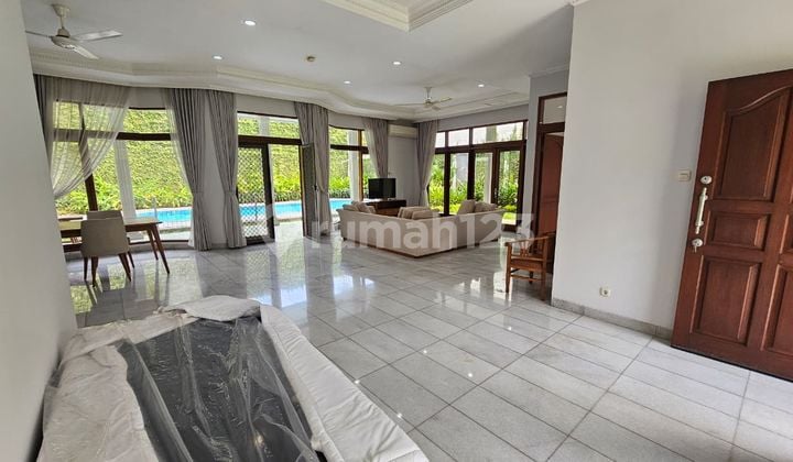 Rumah Asri dan Premium di Tb Simatupang, Ada Pool