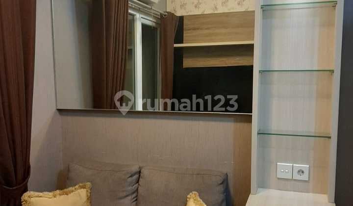 Apartemen Siap Huni di Green Pramuka, Furnished 2 Kamar Tidur