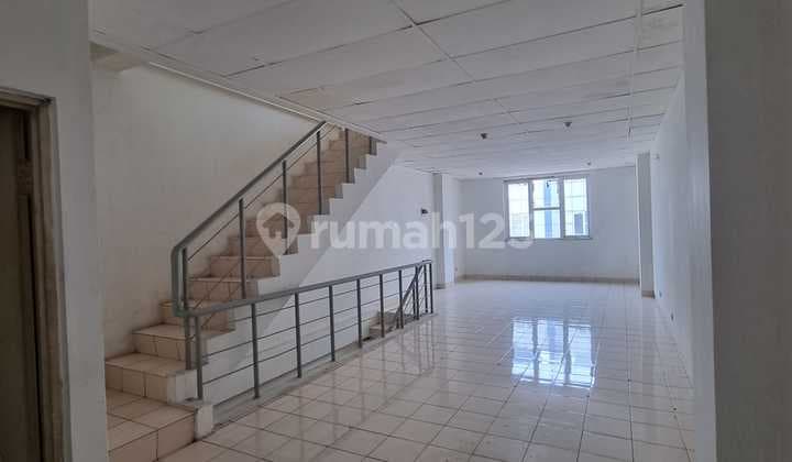 Ruko 3 Lantai Siap Pakai di Golden Boulevard Serpong
