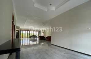 Rumah Baru Unfurnished, Ada Pool Daerah Cipete
