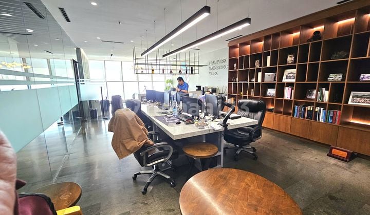 Furnished Office, Nice, Neat, Ready to Use in Gold Coast PIK