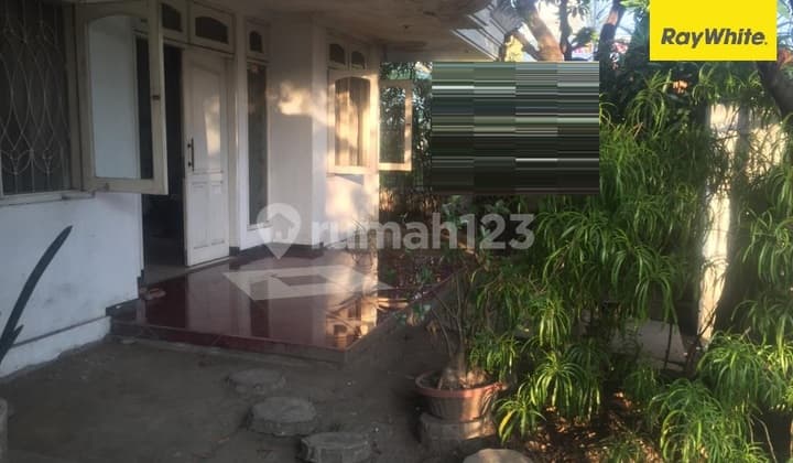 Dijual Rumah SHM di Gayungsari Barat Surabaya