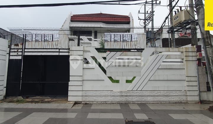 For Rent Strategic House on Hr Muhammad Street, Surabaya