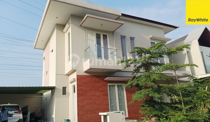 Dijual Rumah 2 Lantai di Royal Residence Harewood Surabaya Dijual Rumah 2 Lantai di Royal Residence Harewood Surabaya