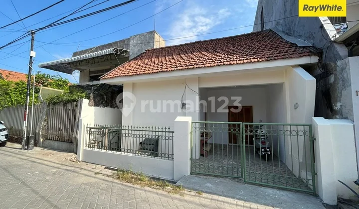 Dijual Rumah SHM di Jl Kinibalu Barat Petemon Surabaya Pusat Dijual Rumah SHM di Jl Kinibalu Barat Petemon Surabaya Pusat