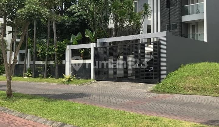 Dijual Rumah Furnish di Internasional Village Citraland Surabaya