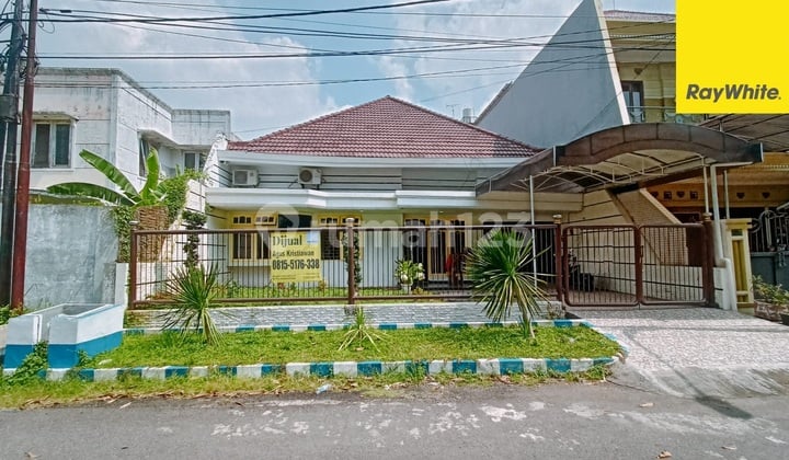 For Sale 2-Story House with SHM in North Baruk Surabaya For Sale 2-Story House with SHM in North Baruk Surabaya