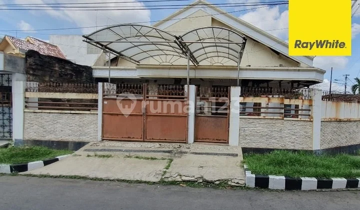 Dijual Rumah SHM di Jl Sukomanunggal Jaya Surabaya Barat Dijual Rumah SHM di Jl Sukomanunggal Jaya Surabaya Barat