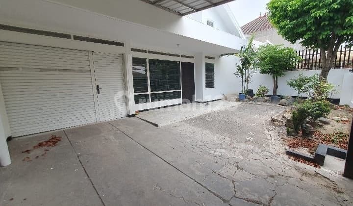 Disewakan Rumah Siap Huni di Darmo Permai Selatan Surabaya