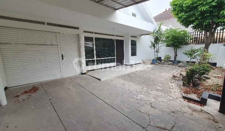 Disewakan Rumah Siap Huni di Darmo Permai Selatan Surabaya