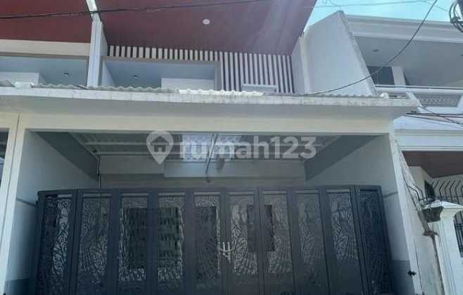 Dijual Rumah 2 lantai di Darmo Permai Timur Surabaya Dijual Rumah 2 lantai di Darmo Permai Timur Surabaya