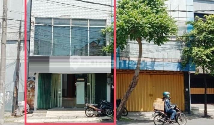 For Sale: Commercial Building in the City Center on Jalan Raya Pahlawan, Surabaya