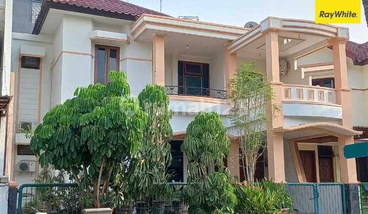 Dijual Rumah 2 lantai di Dharmahusada Regency Surabaya