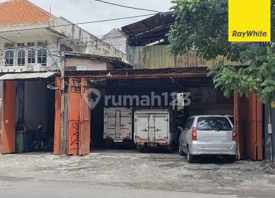 Dijual Ruko Strategis di Jalan Barata Jaya Surabaya