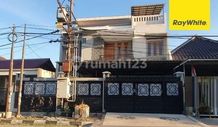 Disewakan Rumah di Jalan Gayungsari Surabaya Selatan Disewakan Rumah di Jalan Gayungsari Surabaya Selatan