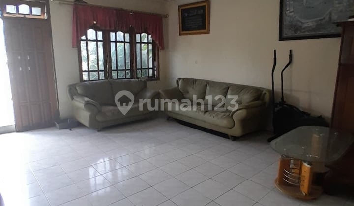 Disewakan Ruko 2 Lantai di Jl Tembok Dukuh Surabaya Pusat