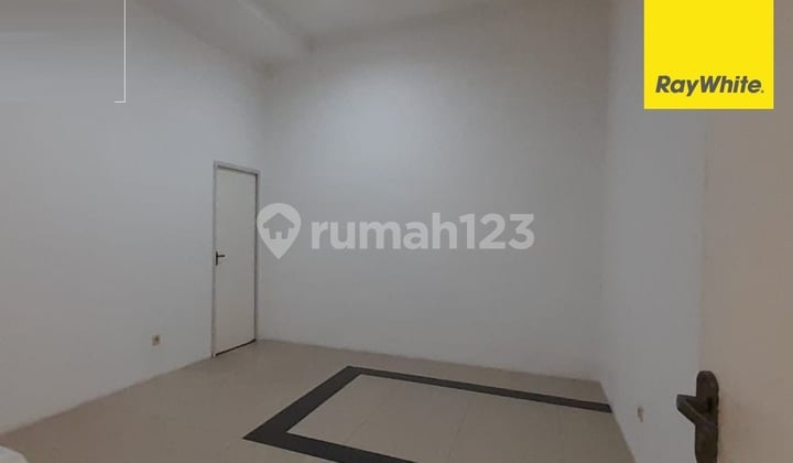 Disewakan Ruko Strategis di Jalan Gunungsari Surabaya Disewakan Ruko Strategis di Jalan Gunungsari Surabaya