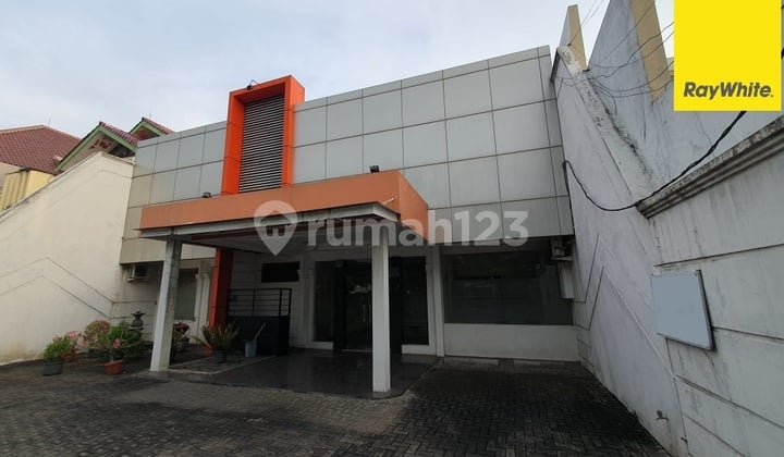 For Rent: Shop House on Kertajaya Indah Main Road, Surabaya For Rent: Shop House on Kertajaya Indah Main Road, Surabaya