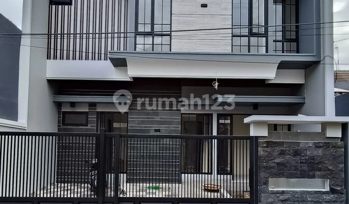Dijual Rumah 2 lantai di Wisma Permai Surabaya Dijual Rumah 2 lantai di Wisma Permai Surabaya
