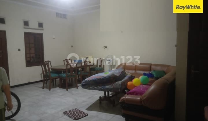 Dijual Rumah 2 lantai di Kutisari Selatan Surabaya