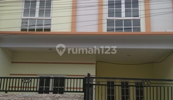 Dijual Rumah Baru 2 Lantai SHM di Mulyosari Surabaya