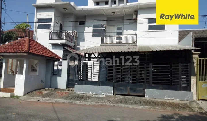 Dijual Rumah 2 Lantai SHM di Jalan Gayungsari Surabaya Dijual Rumah 2 Lantai SHM di Jalan Gayungsari Surabaya