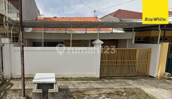 Disewakan Rumah di Jl Dukuh Kupang Timur Surabaya Disewakan Rumah di Jl Dukuh Kupang Timur Surabaya