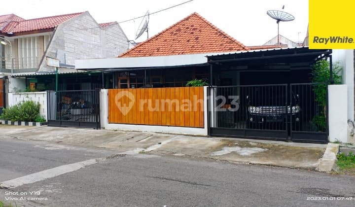 Dijual Rumah di Jalan Cisadane Surabaya Pusat