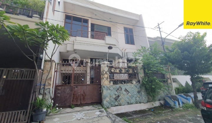 Disewakan Rumah di Simpang Darmo Permai Selatan Surabaya Disewakan Rumah di Simpang Darmo Permai Selatan Surabaya