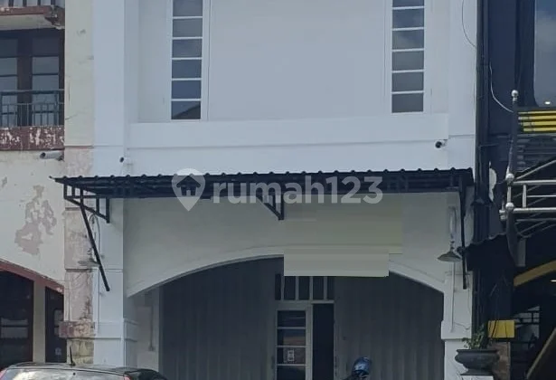 For Rent: Shop House at Sentra Taman Gapura Lontar Utara Citraland Surabaya For Rent: Shop House at Sentra Taman Gapura Lontar Utara Citraland Surabaya