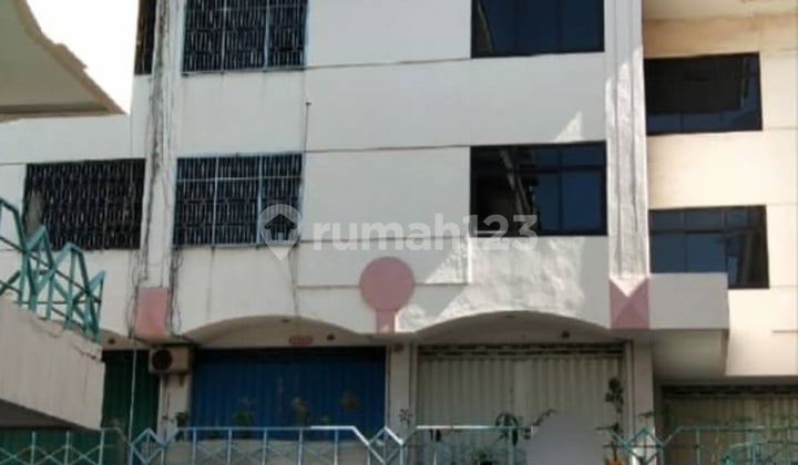 For Rent: Dupak Megah Shop House Surabaya Center For Rent: Dupak Megah Shop House Surabaya Center