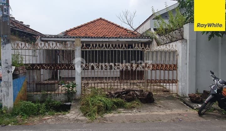 Dijual Rumah Pusat Kota di Jl Petemon Surabaya