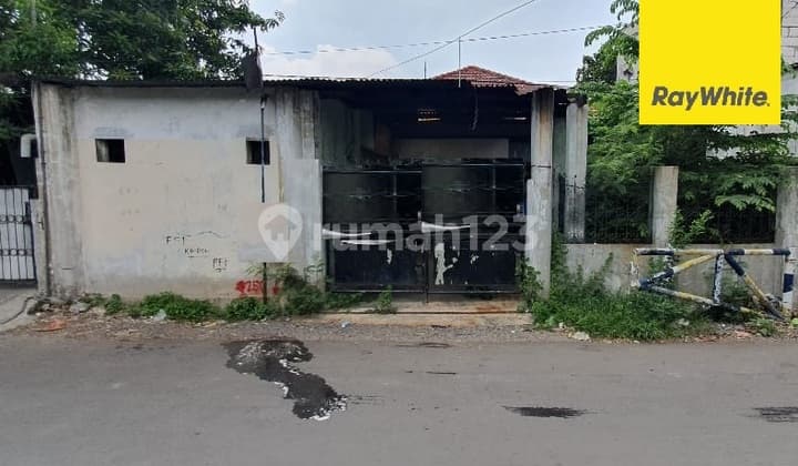 Dijual Rumah SHM Pusat Kota di Jalan Petemon Surabaya