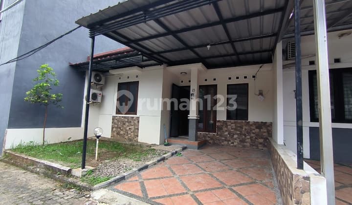 Rumah Dalam Cluster di Pondok Cabe