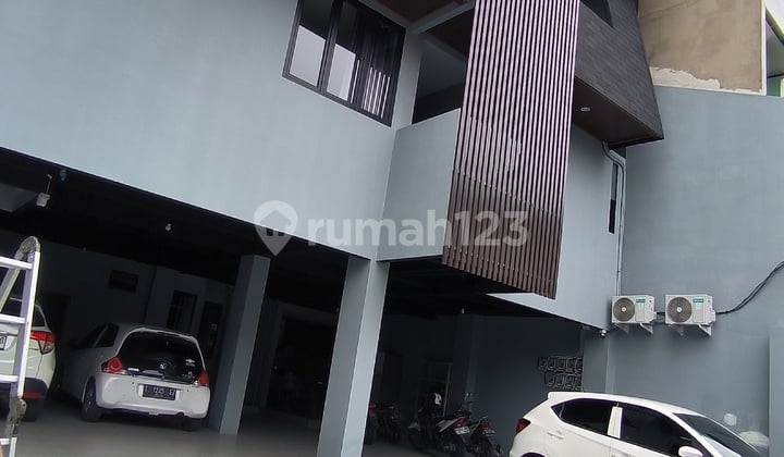 Kos Kosan Baru, 4,5 Lantai di Cipete