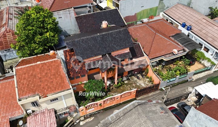 Rumah Ternyaman, Bebas Banjir, Lokasi Dekat ke Jalan Raya Bogor, Ada Kolam Renang
