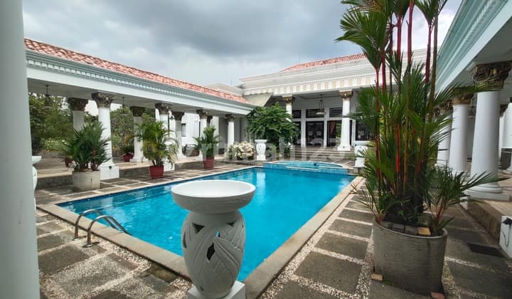 Rumah Mewah, Megah, Eksklusive, Asri, Luas, Lokasi Sentuh
