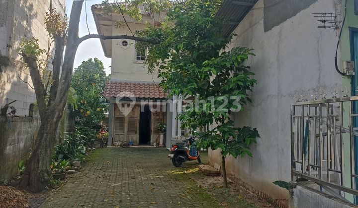 Rumah Usaha Hoky, 2 Lantai, Bonus Tanah 70 Meter