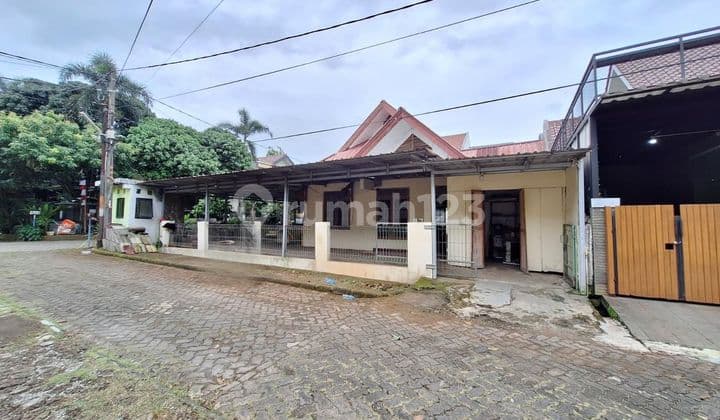 Hook Position House, 270sqm Deep in Kemang Swatama Housing, Depok